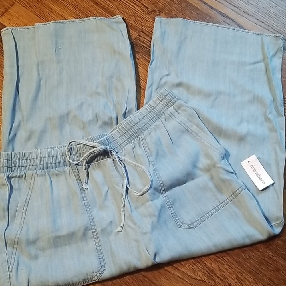 NWT Wide legged pants